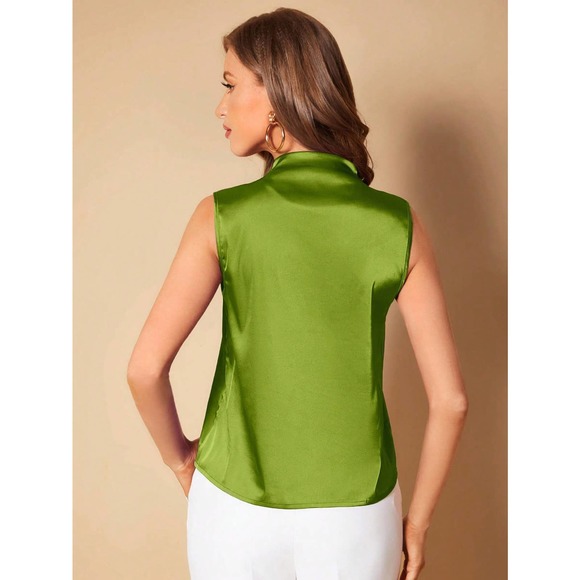 Purple Solid V Neck Satin sleeveless Blouse - Picture 5 of 11